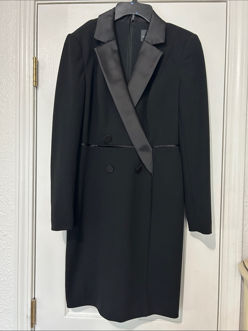 Adrianna Papell Black Satin Lapel Men’s Tailored Coat